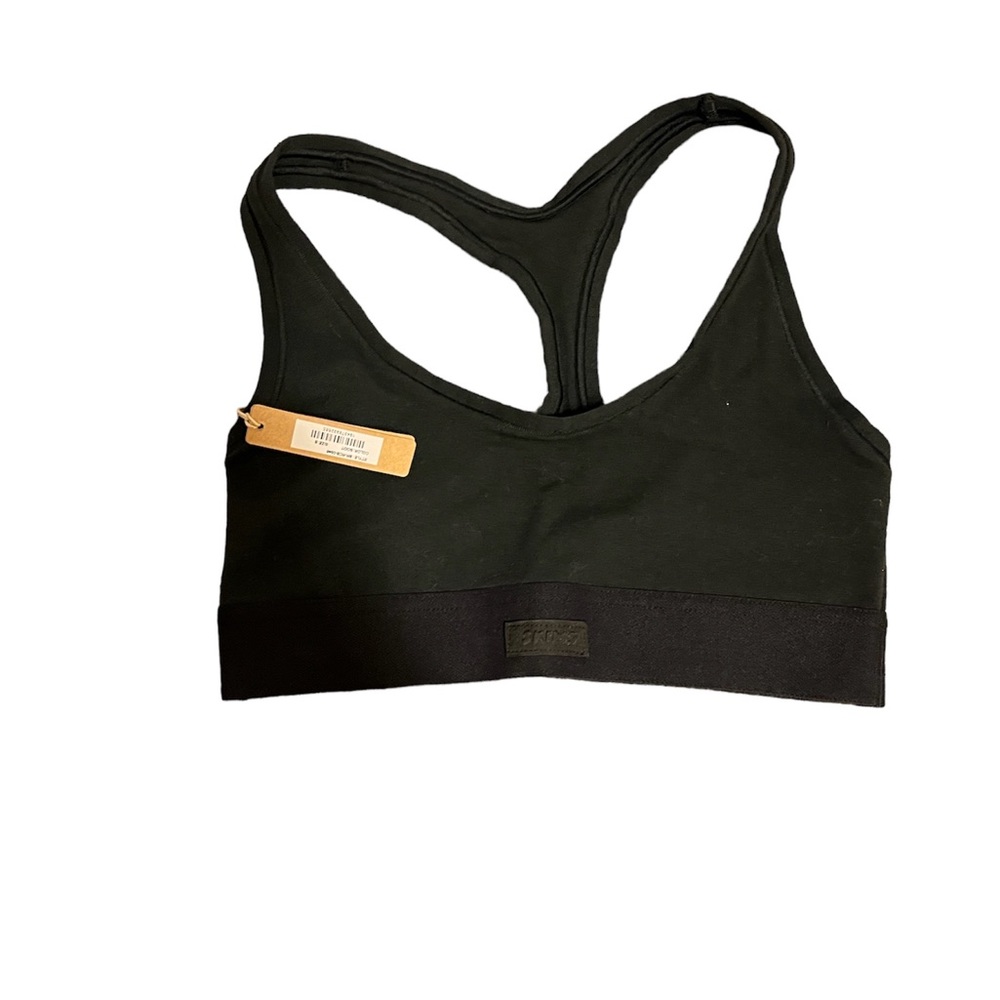 Skims, totally new, with tag